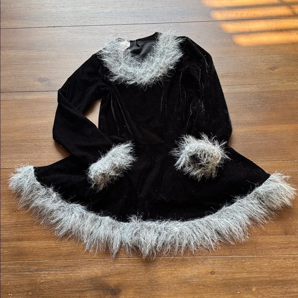 Sz M (8-10) Black and Gray Furry Cat Costume